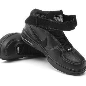 RARE | Nike Air Force 1 | 90 Air Max EST. 82 RARE | Nike Air Force 1 | 90 Air Max EST. 82